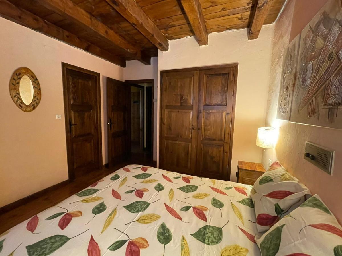 Appartamento Urbanizacion Linsoles - Benasque Sahun Esterno foto