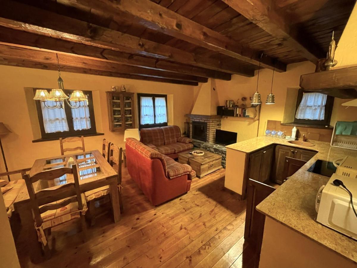 Appartamento Urbanizacion Linsoles - Benasque Sahun Esterno foto
