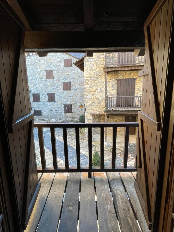 Appartamento Urbanizacion Linsoles - Benasque Sahun Esterno foto