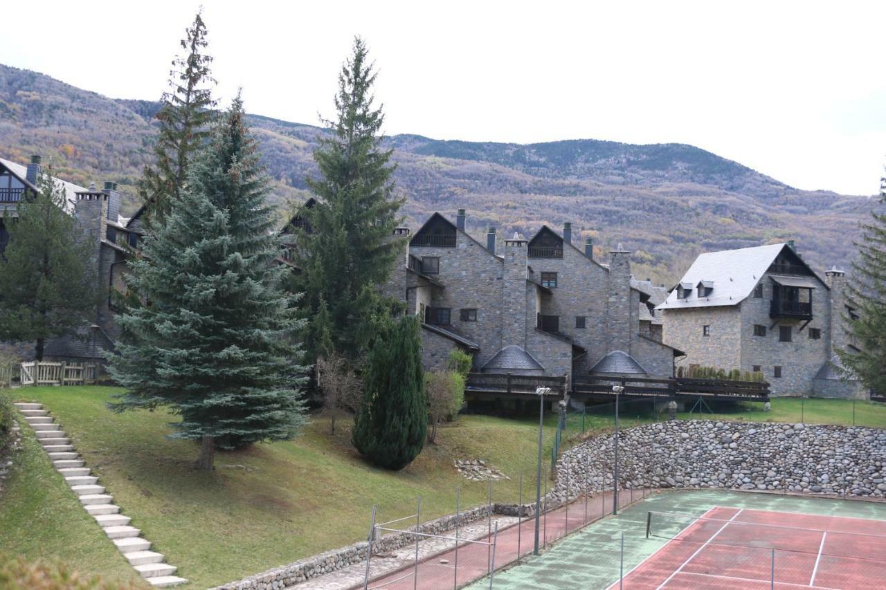 Appartamento Urbanizacion Linsoles - Benasque Sahun Esterno foto